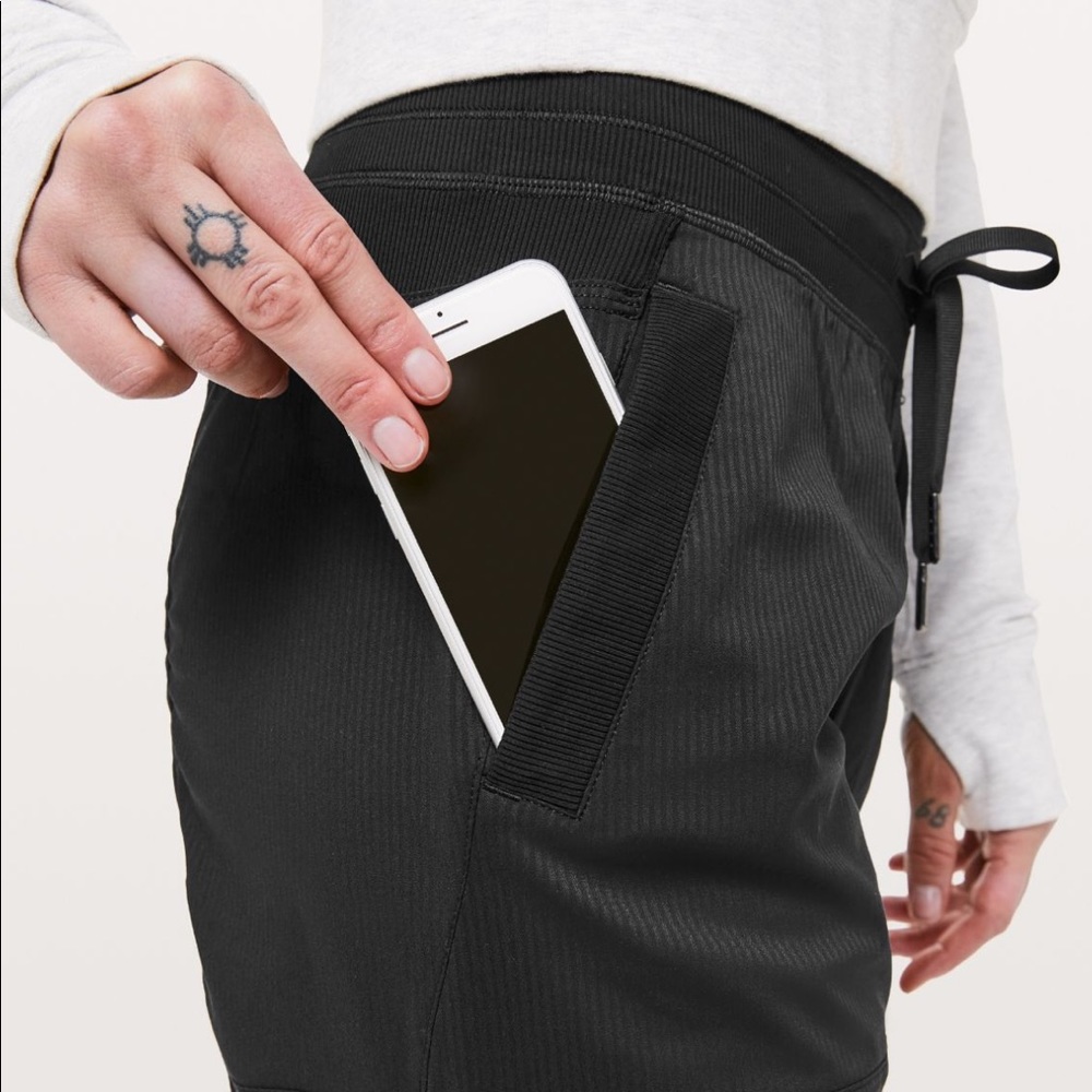 Dance studio pant lululemon NWT